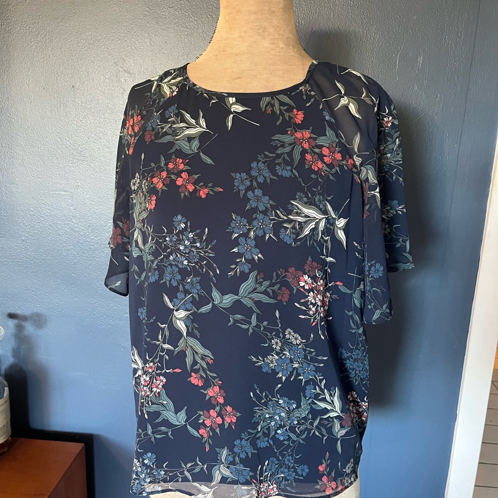 Vince Camuto Navy Floral Blouse